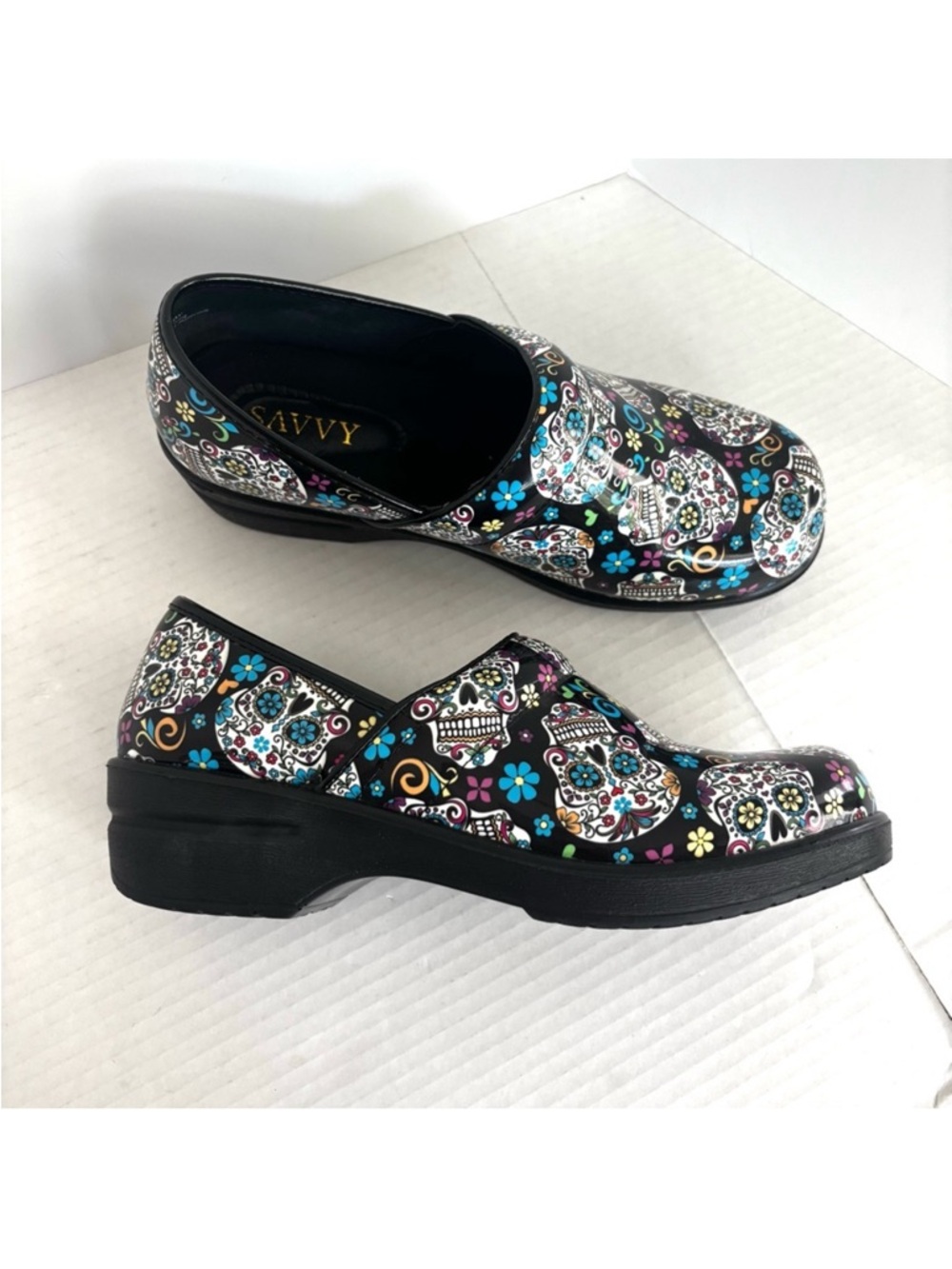 SAVVY Brandy Sugar Skull Medical Nursing Clogs Comfort Shoes Womens 8.5 Like New